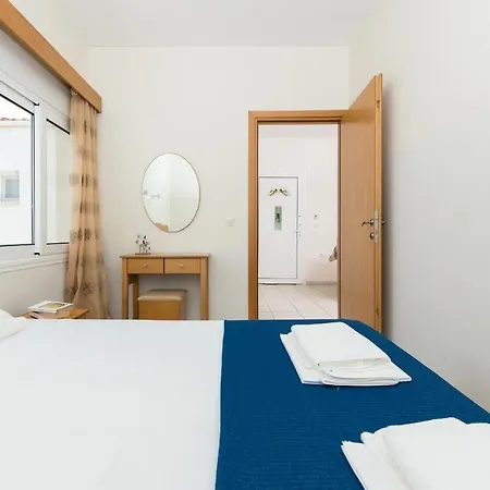 Hotel de apartamente Elena Nina
