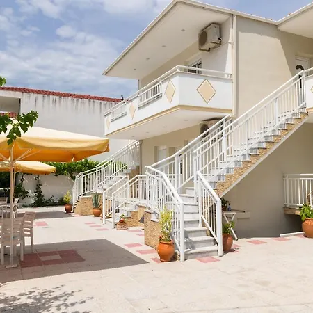 Hotel apartamentowy Elena Nina Skala Potamia (Thasos)